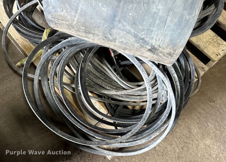 image for item DQ0654 (11) buckets of Kennametal SM03 BIT milling teeth 