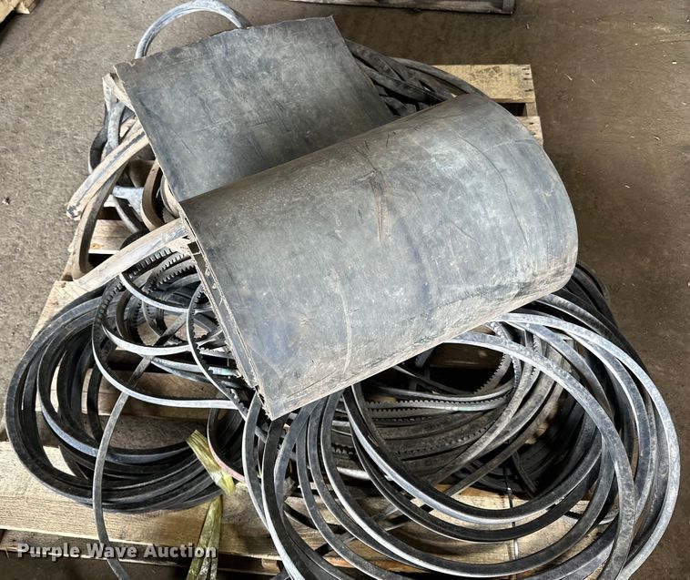 image for item DQ0654 (11) buckets of Kennametal SM03 BIT milling teeth 