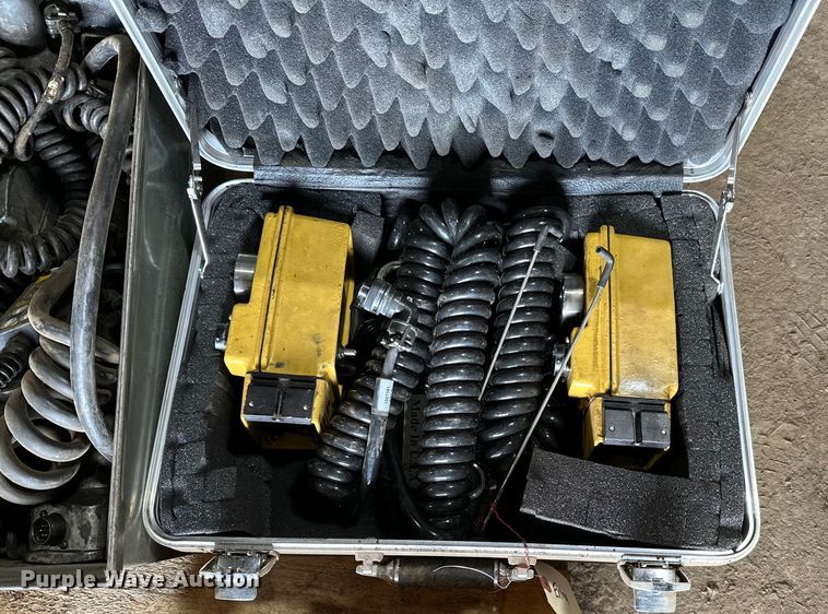 image for item DQ0656 Paving equipment parts