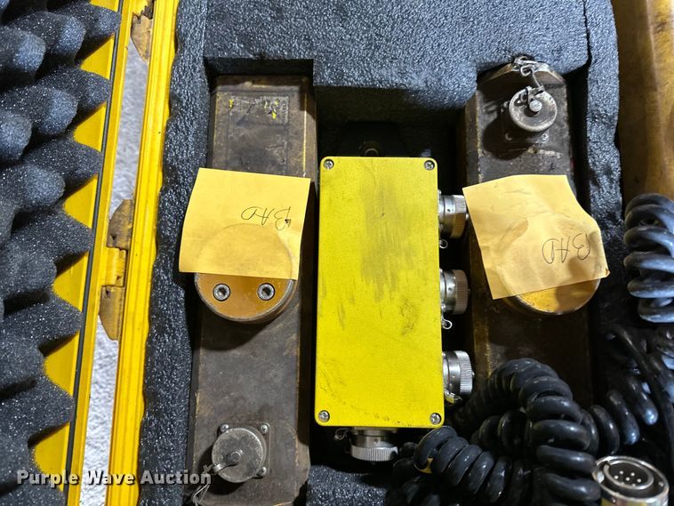 image for item DQ0656 Paving equipment parts