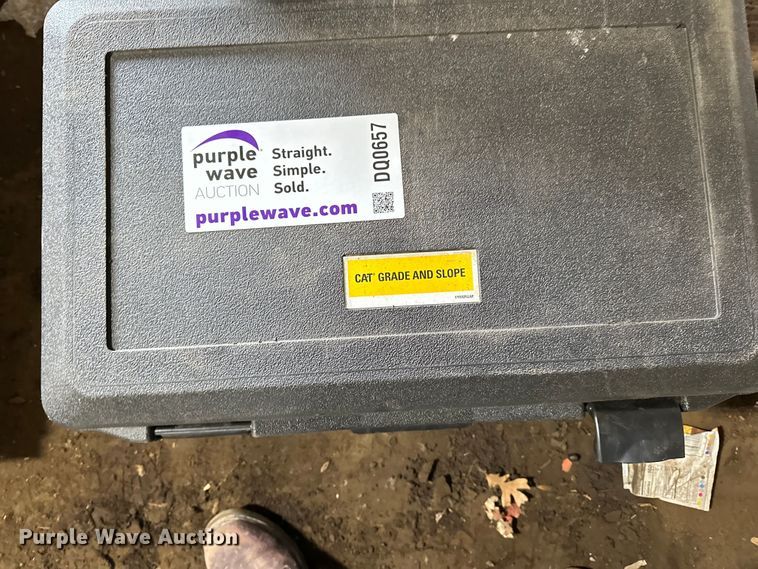 image for item DQ0657 Caterpillar grade and slope controls