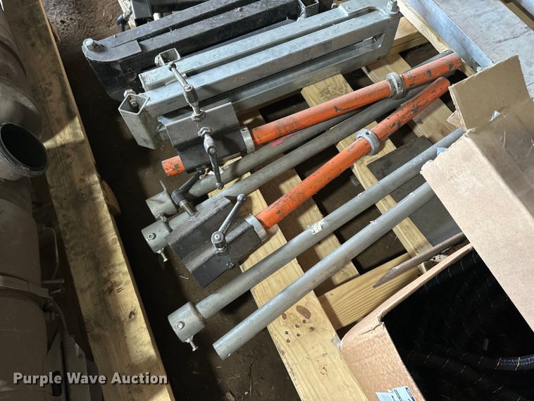 image for item DQ0657 Caterpillar grade and slope controls