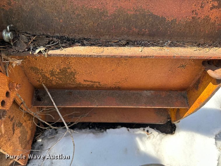 image for item DQ0663 14' W wheel loader snow plow 