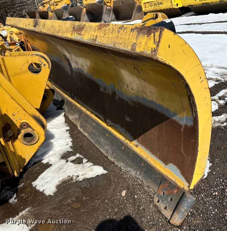 image for item DQ0665 14' W wheel loader snow plow 