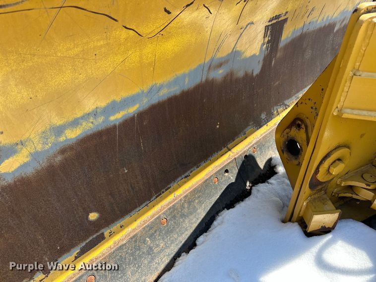 image for item DQ0665 14' W wheel loader snow plow 