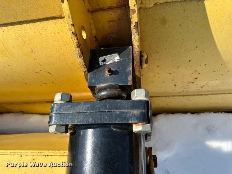 image for item DQ0665 14' W wheel loader snow plow 