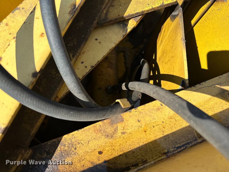 image for item DQ0665 14' W wheel loader snow plow 