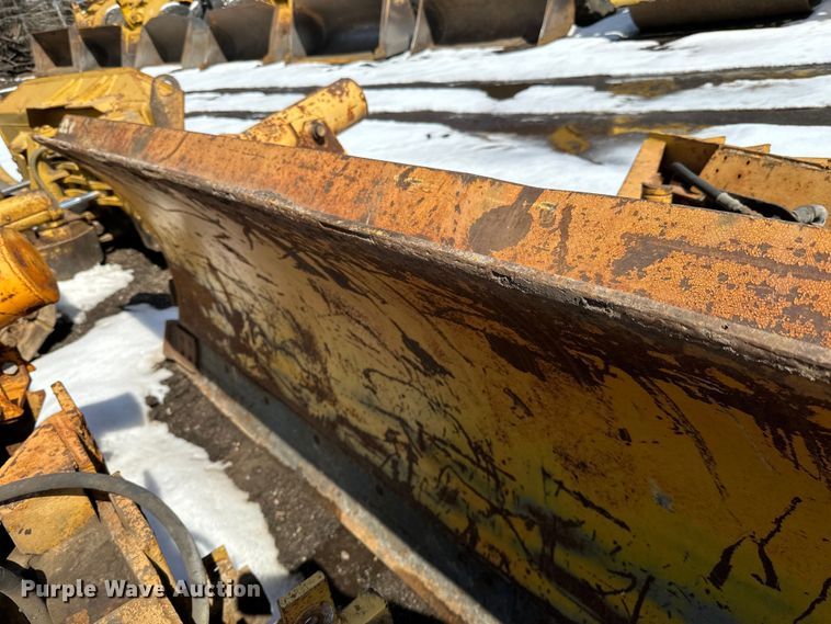 image for item DQ0666 12' W wheel loader snow plow