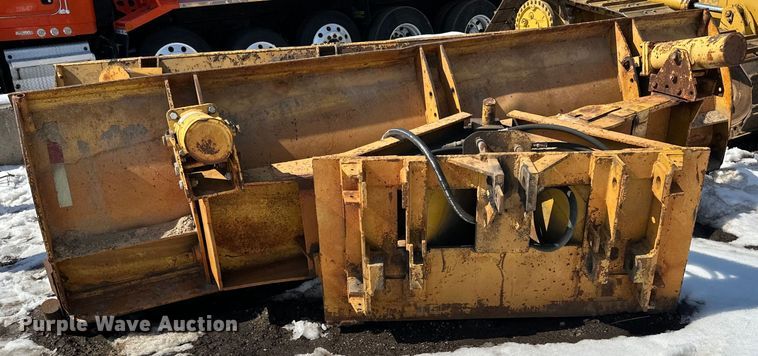 image for item DQ0666 12' W wheel loader snow plow