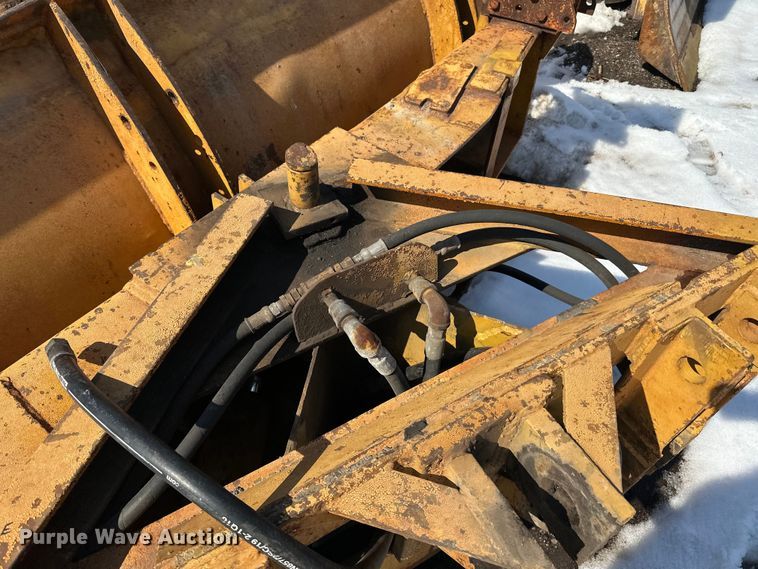 image for item DQ0666 12' W wheel loader snow plow
