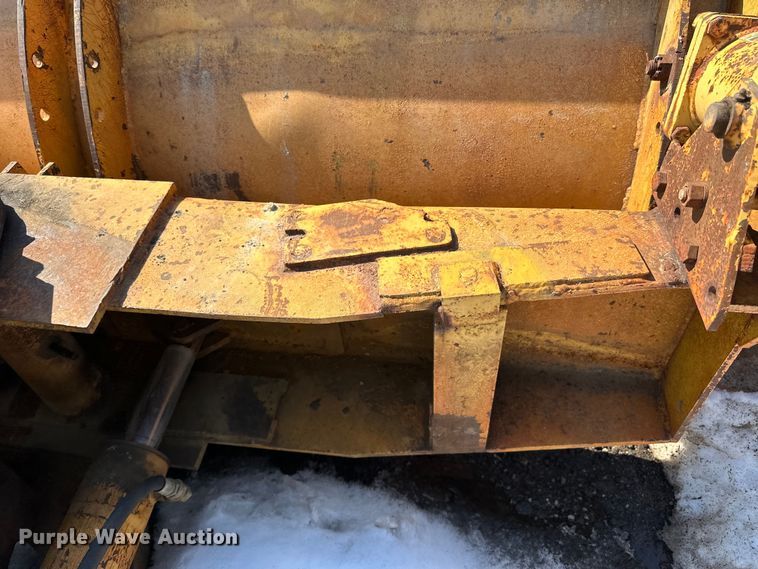 image for item DQ0666 12' W wheel loader snow plow