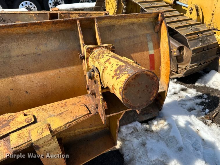 image for item DQ0666 12' W wheel loader snow plow