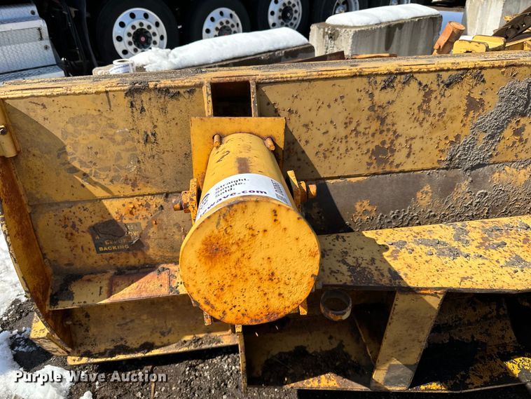 image for item DQ0667 Henke 12' W wheel loader snow plow