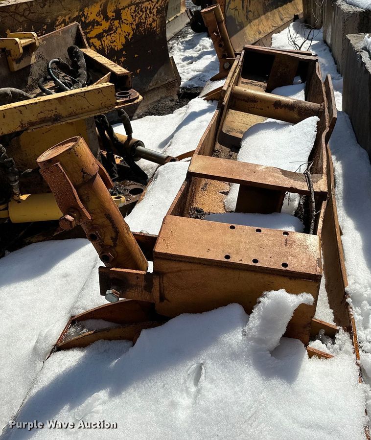 image for item DQ0668 12' W wheel loader snow plow