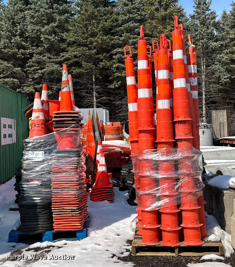 image for item DQ0675 Road safety equipment