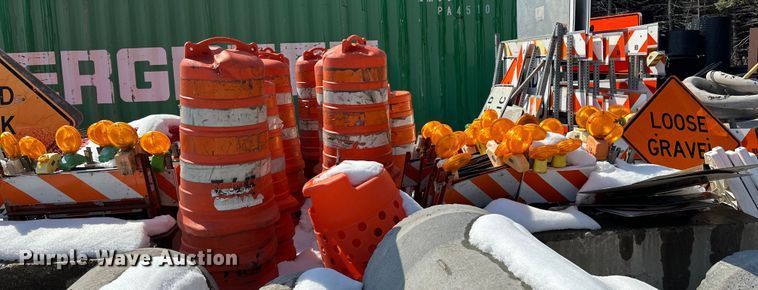 image for item DQ0675 Road safety equipment