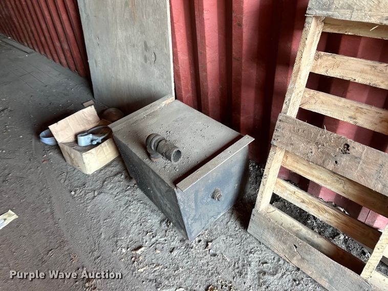 image for item DQ0677 Evergreen  shipping container 