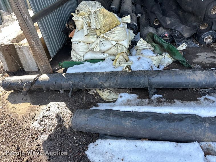 image for item DQ0681 Fencing materials