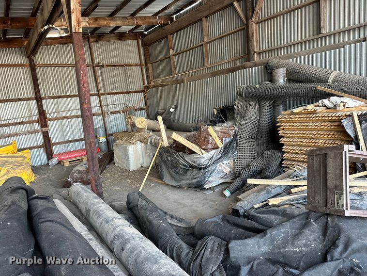 image for item DQ0681 Fencing materials