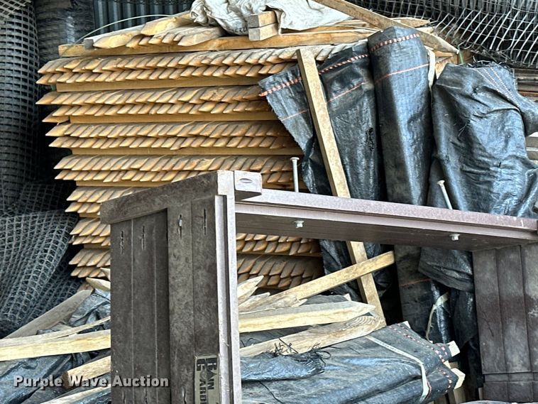 image for item DQ0681 Fencing materials