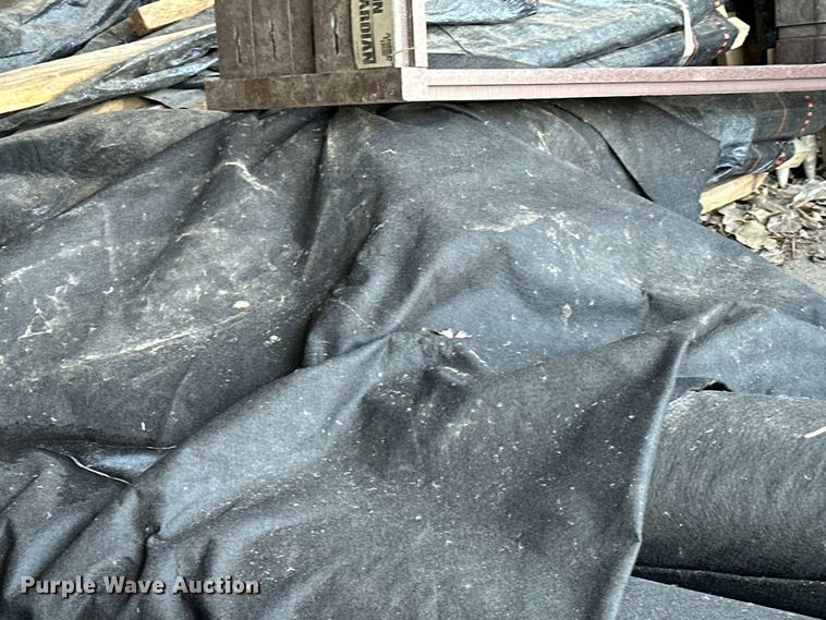 image for item DQ0681 Fencing materials