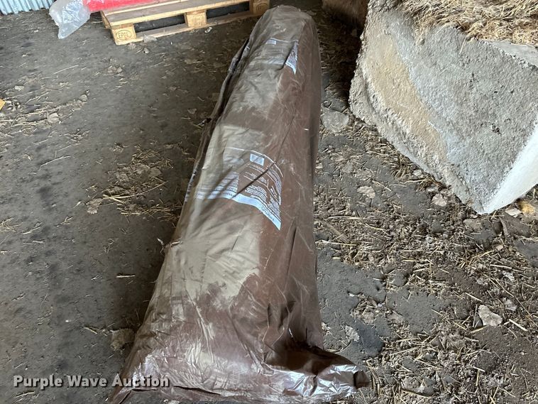 image for item DQ0681 Fencing materials