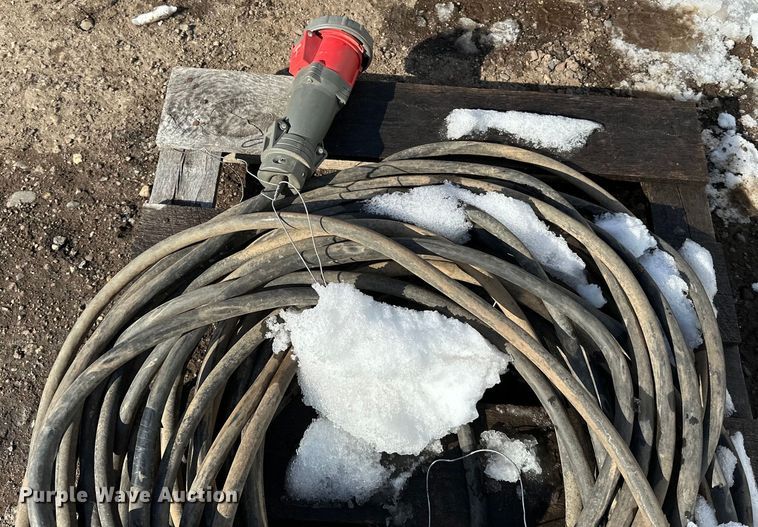 image for item DQ0689 Approximately 350' power cord