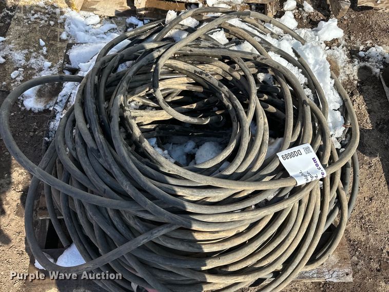 image for item DQ0689 Approximately 350' power cord