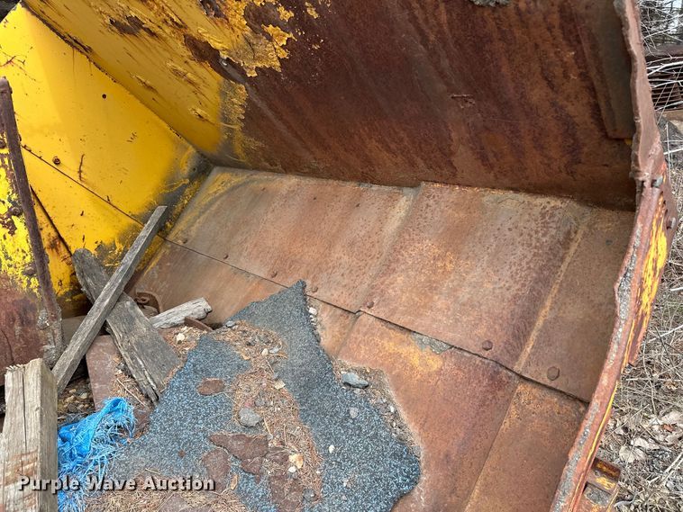 image for item DQ0691 Paver