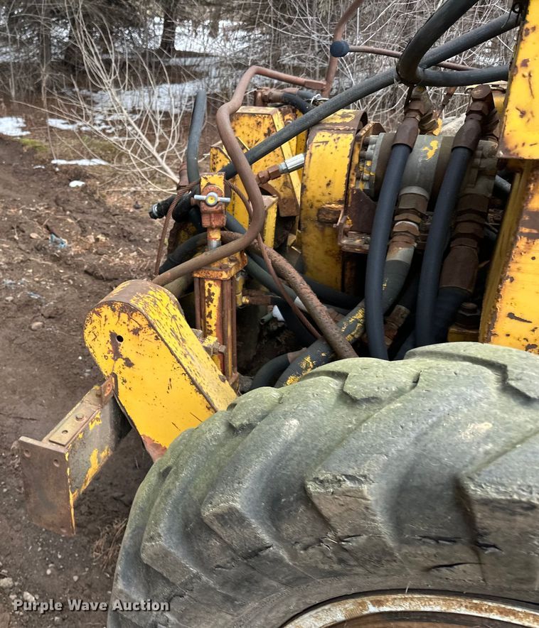 image for item DQ0691 Paver