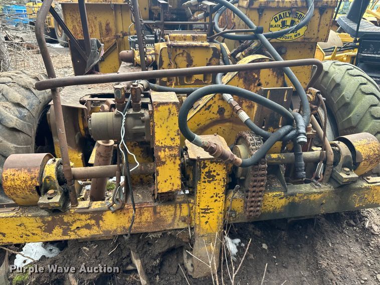 image for item DQ0691 Paver