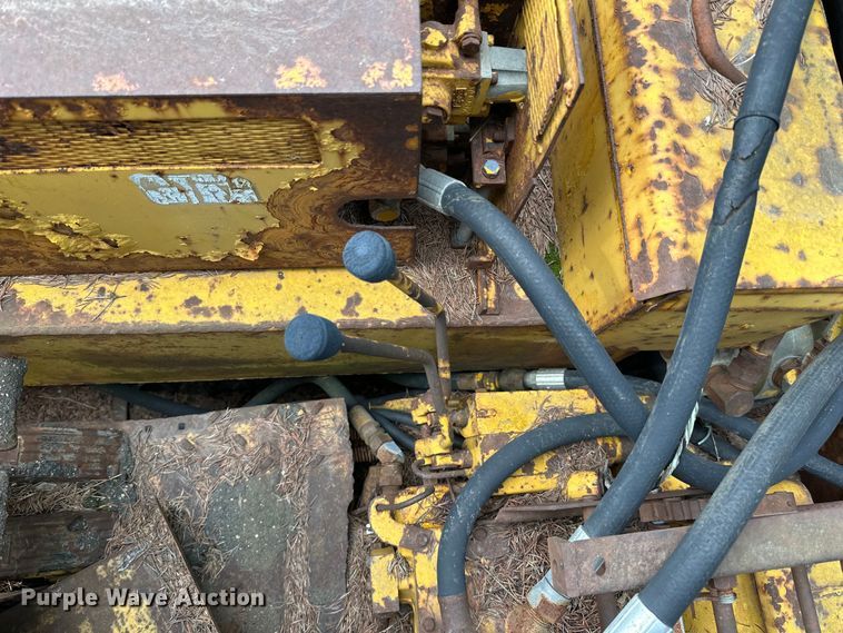 image for item DQ0691 Paver