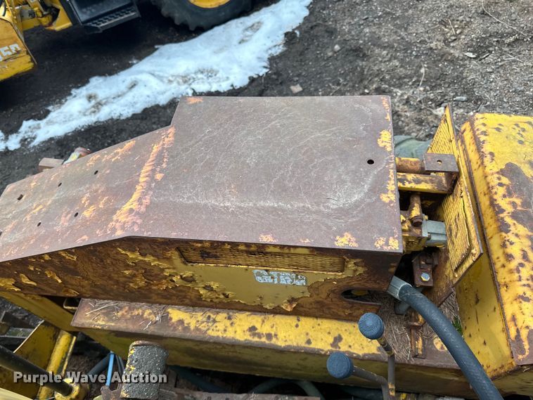 image for item DQ0691 Paver