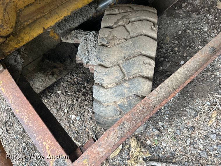 image for item DQ0691 Paver