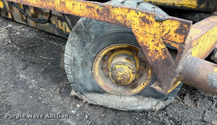 image for item DQ0691 Paver