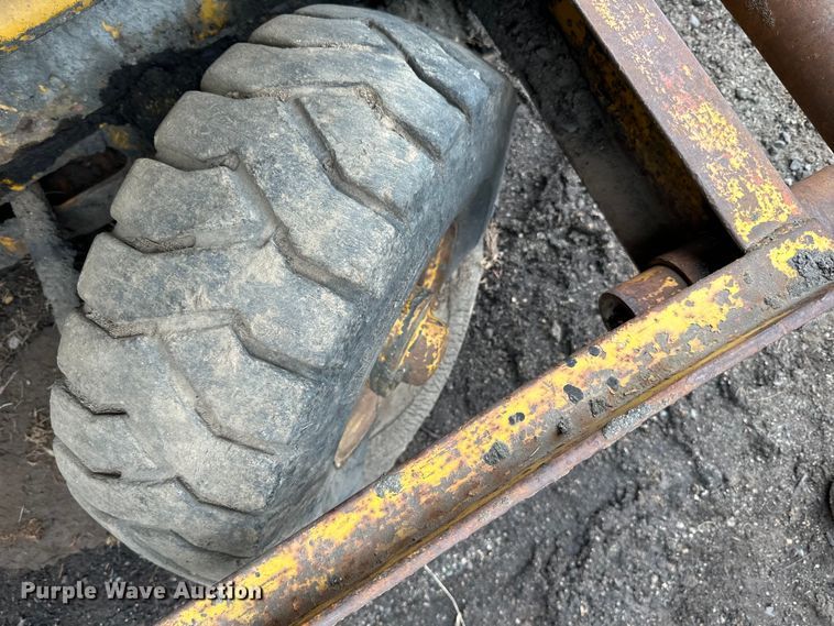 image for item DQ0691 Paver