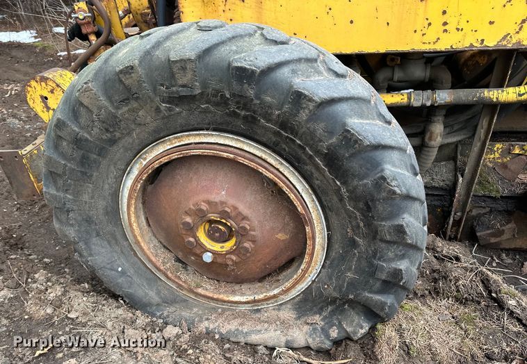 image for item DQ0691 Paver