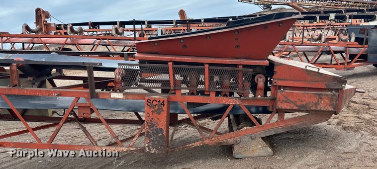 image for item DQ0692 Superior  30x80 radial stacking conveyor