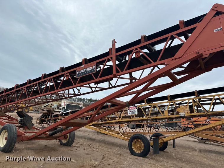 image for item DQ0692 Superior  30x80 radial stacking conveyor