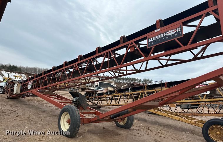 image for item DQ0692 Superior  30x80 radial stacking conveyor