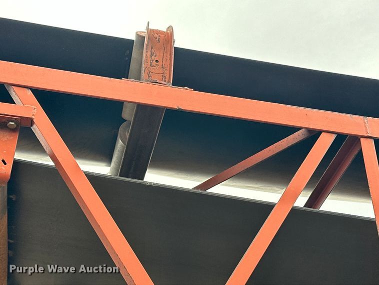 image for item DQ0692 Superior  30x80 radial stacking conveyor