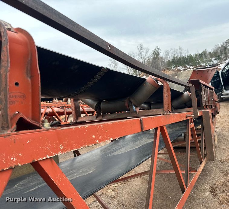 image for item DQ0692 Superior  30x80 radial stacking conveyor