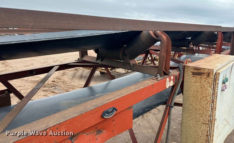 image for item DQ0692 Superior  30x80 radial stacking conveyor