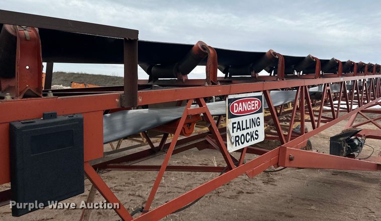 image for item DQ0692 Superior  30x80 radial stacking conveyor