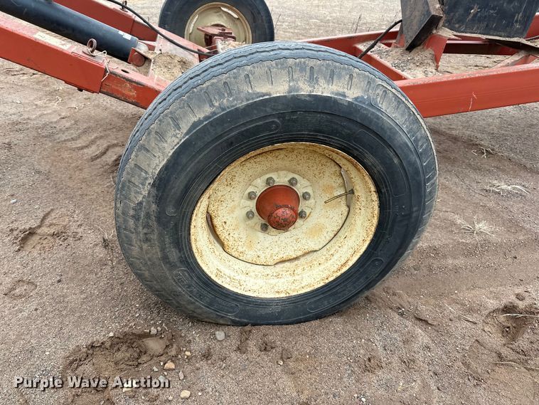 image for item DQ0692 Superior  30x80 radial stacking conveyor