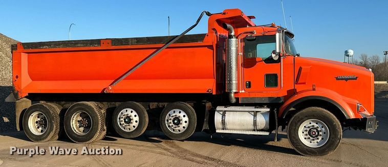 image for item DQ7414 2007 Kenworth  T800 dump truck