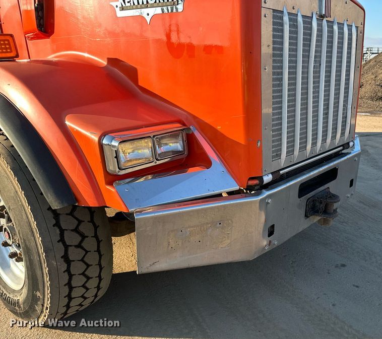 image for item DQ7414 2007 Kenworth  T800 dump truck