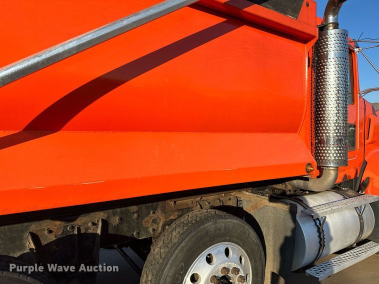 image for item DQ7414 2007 Kenworth  T800 dump truck