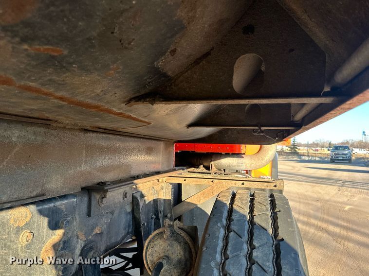 image for item DQ7414 2007 Kenworth  T800 dump truck