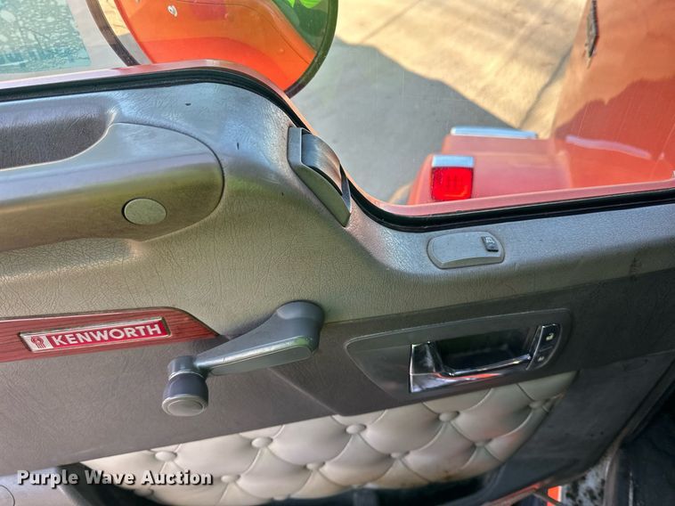 image for item DQ7414 2007 Kenworth  T800 dump truck